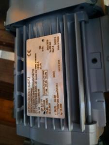 SEW-EURODRIVE RF27 hajtóműves villanymotor – 0,37 kW, 36 fordulat/perc