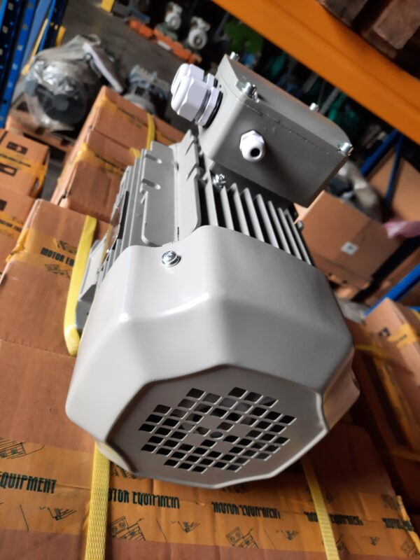Új Lammers villanymotor (azonosító: 6629-6648) teljesítmény: 3kW, fordulat: 1400 fordulat/perc - Image 3