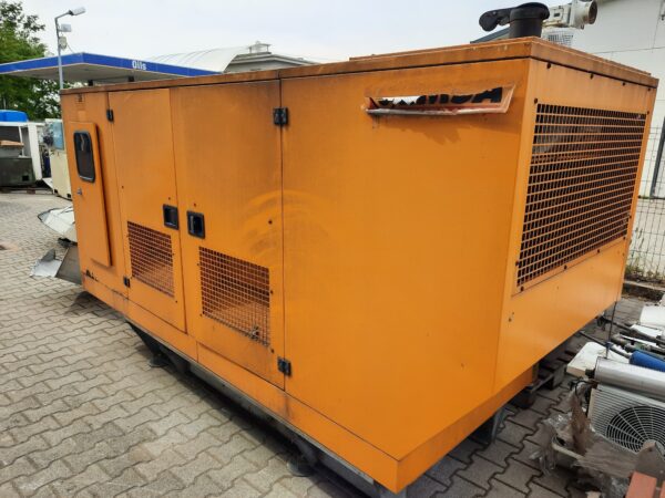 EMSA aggregátor 110kVA 88kW védőburkolattal (azonosító: 6445) - Image 13