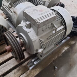 Siemens villanymotor (azonosító:6094) teljesítmény: 11kW, fordulat: 1460