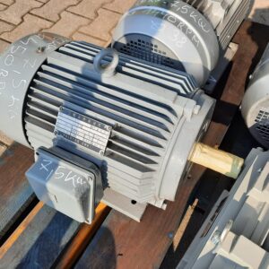 Japán villanymotor (azonosító: 7337) teljesítmény: 7,5kW, ford.: 1450