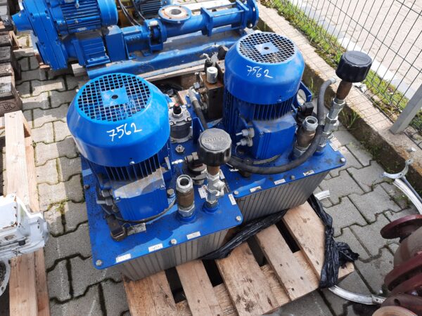 Rexroth AKAG 32 B 537 hidrotápok (azonosító: 7562)